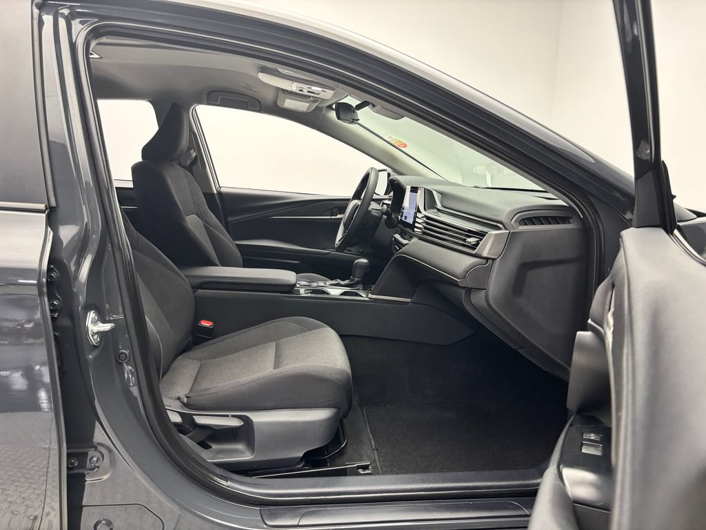 Used 2025 Toyota Camry LE FWD image 42