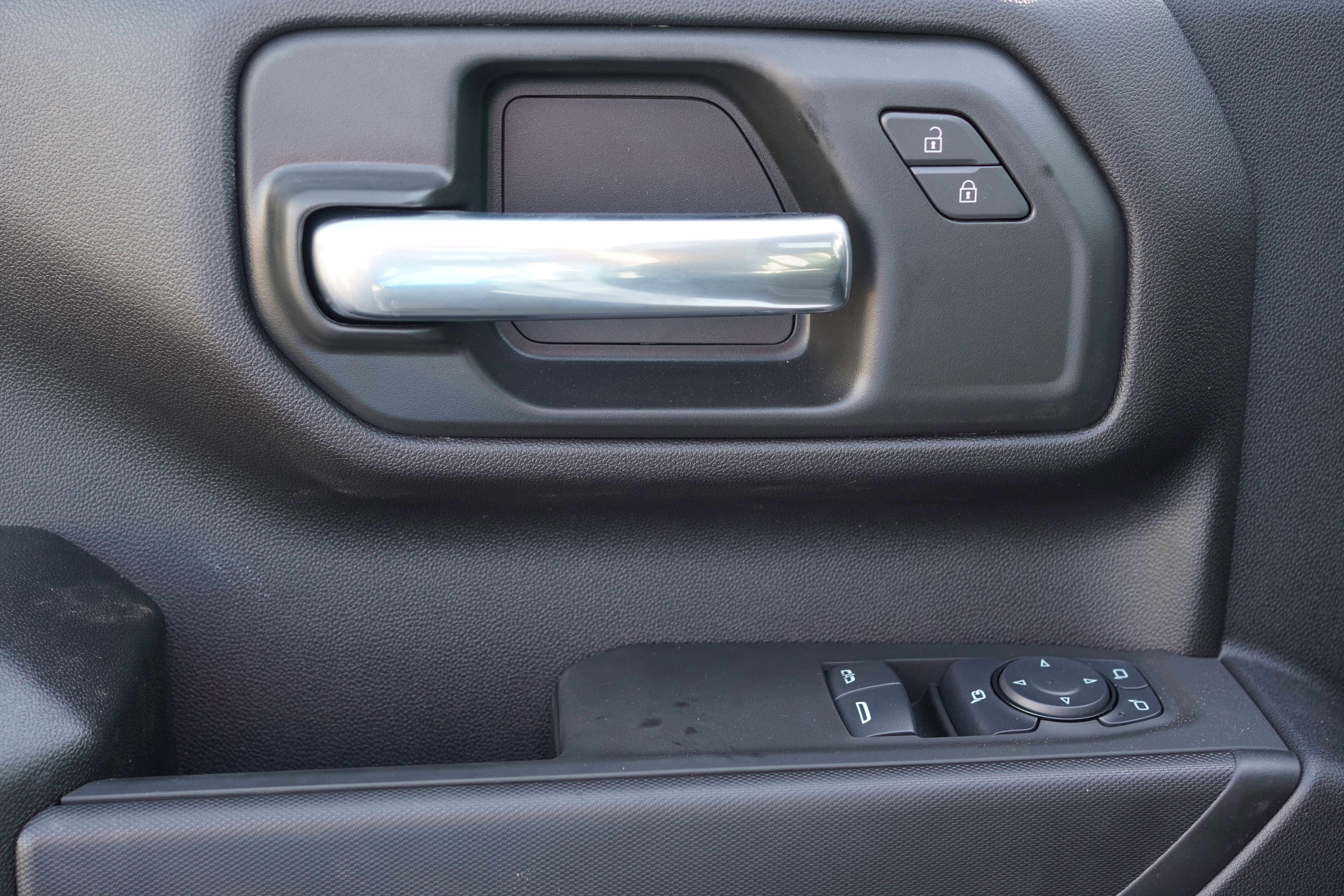 New 2025 GMC Sierra 3500 Pro w/ Convenience Package image 16