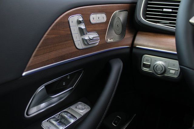 New 2026 Mercedes-Benz GLS 450 4MATIC image 27
