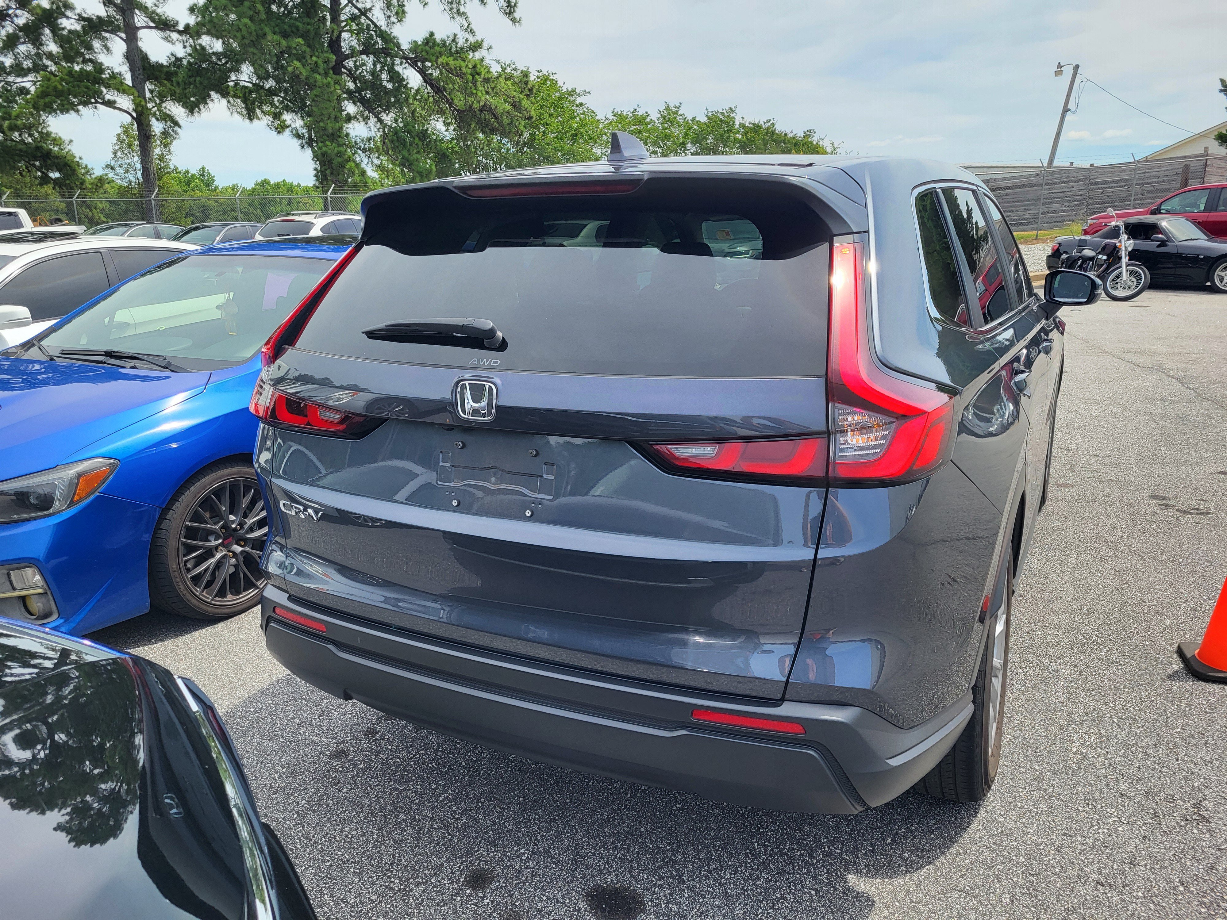 Used 2025 Honda CR-V EX image 5