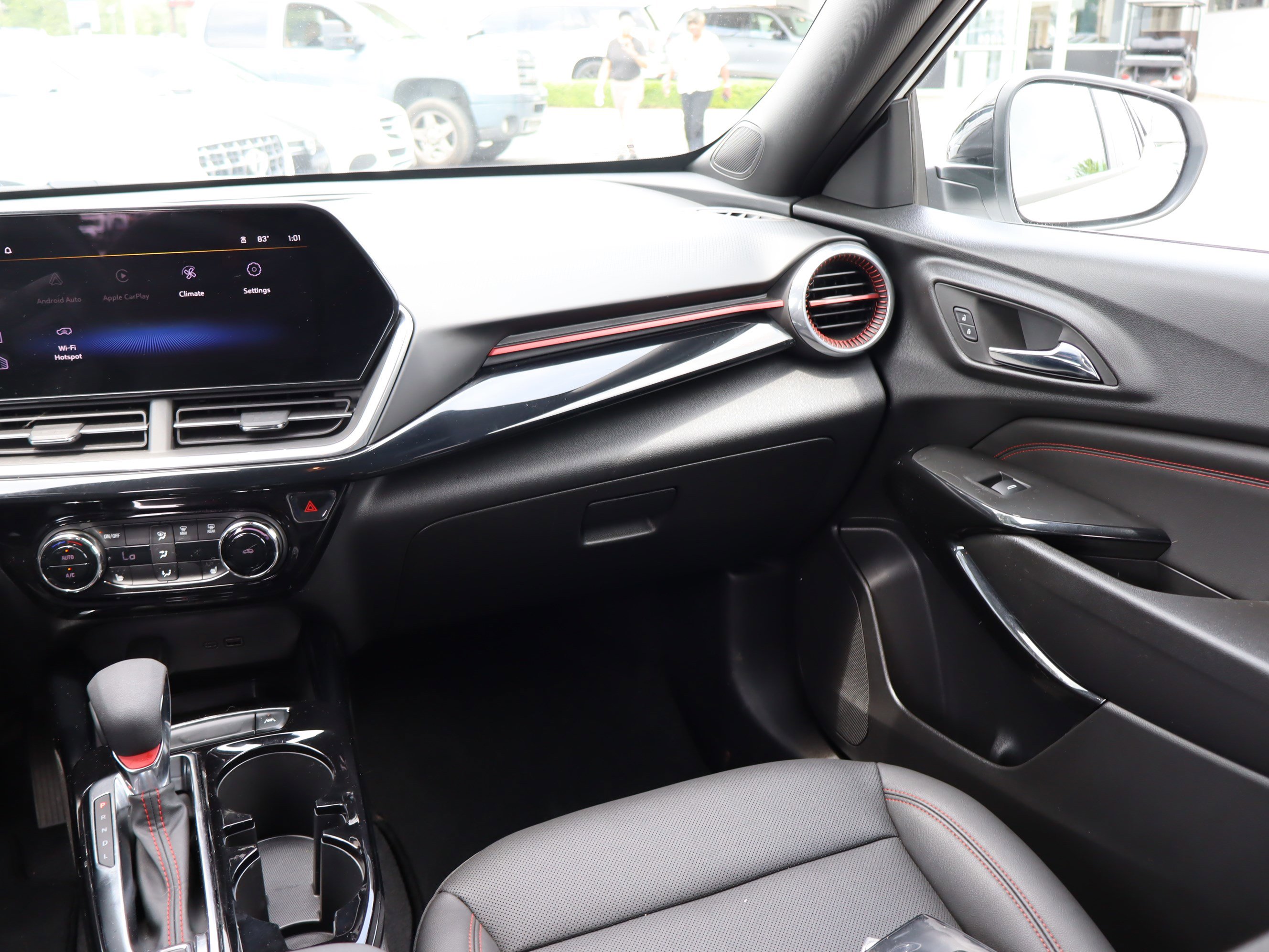 Certified 2024 Chevrolet Trax RS w/ Sunroof Package FWD image 13
