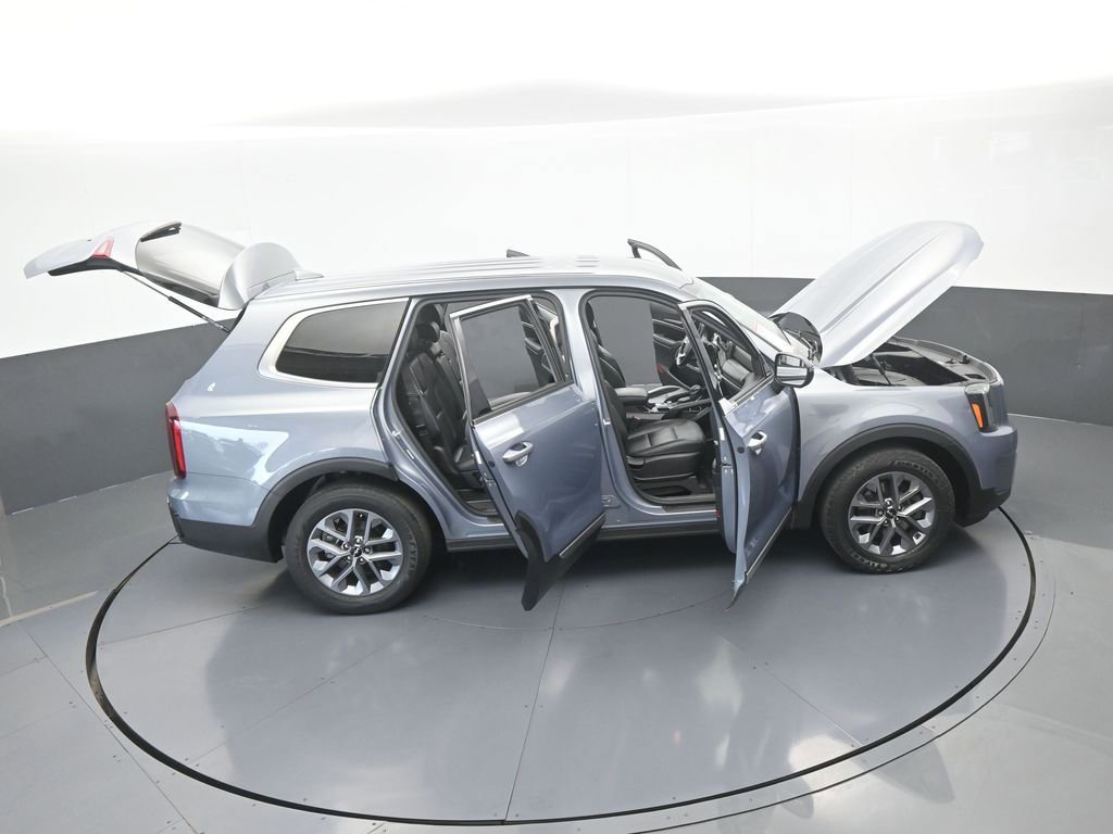 Used 2024 Kia Telluride LX FWD image 71