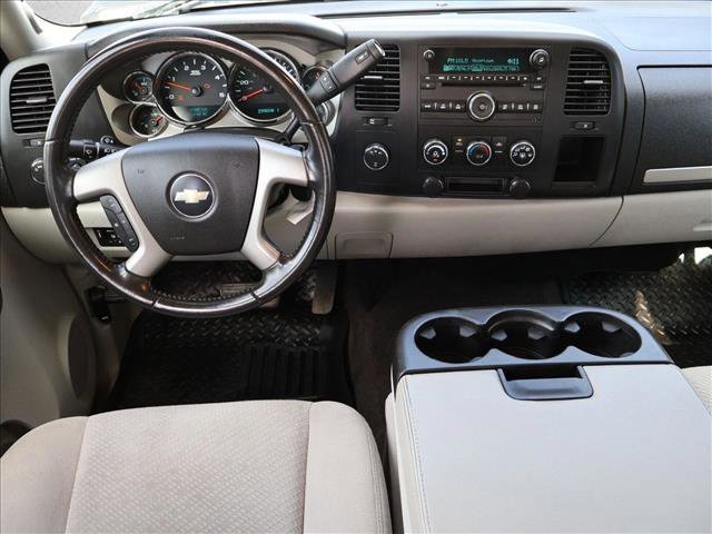 Used 2008 Chevrolet Silverado 2500 LT AWD/4WD image 20
