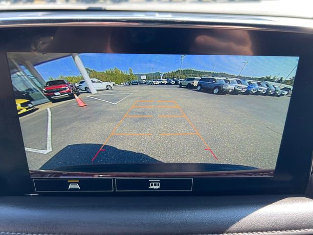 Used 2021 Chevrolet Tahoe Z71 w/ Rear Media and Nav Package image 16