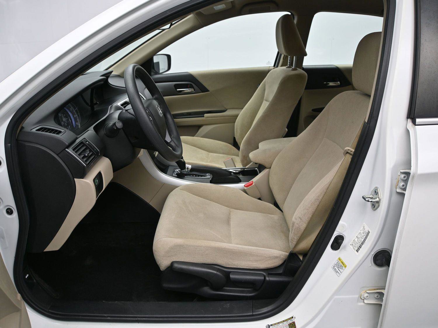 Used 2013 Honda Accord LX image 8