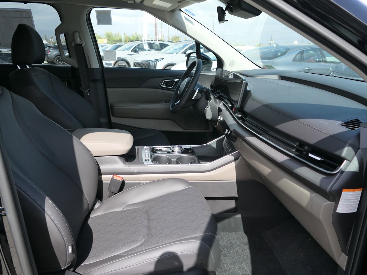 New 2026 Kia Carnival SX image 25