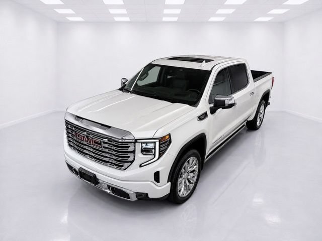 Used 2025 GMC Sierra 1500 Denali w/ Denali Reserve Package AWD/4WD image 4