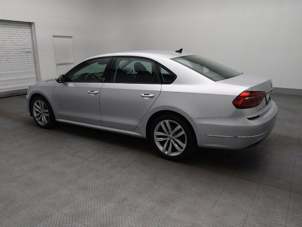 Used 2019 Volkswagen Passat 2.0T Wolfsburg FWD image 3