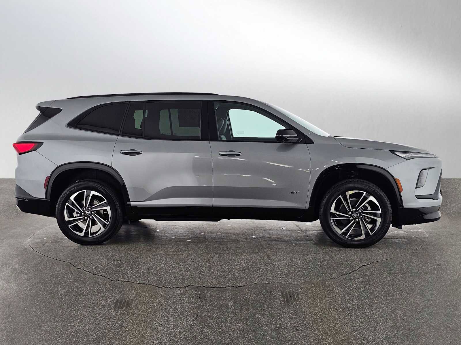 New 2026 Buick Enclave Sport Touring w/ Power Package image 2