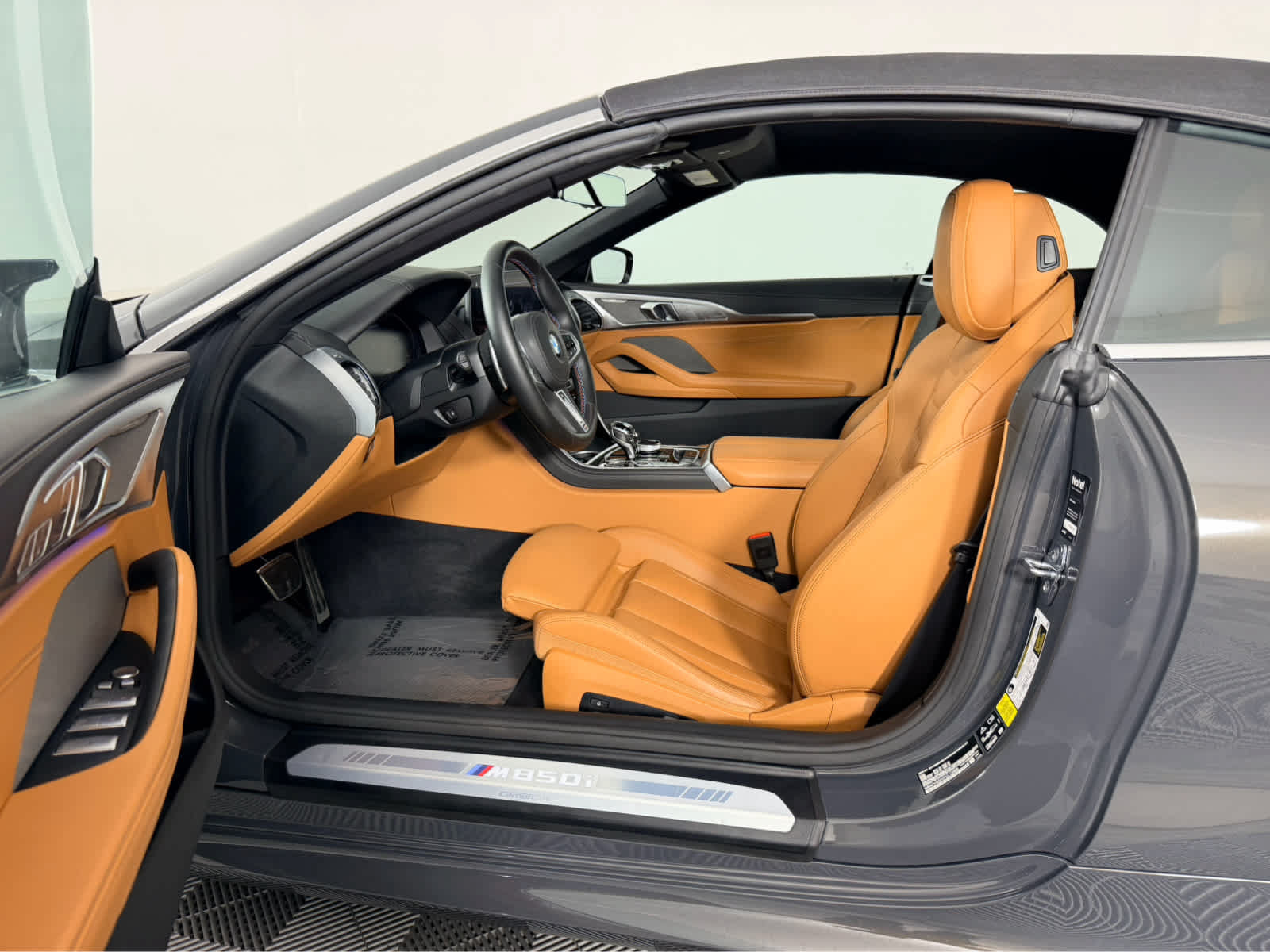 Used 2023 BMW M850i xDrive Convertible AWD/4WD image 10