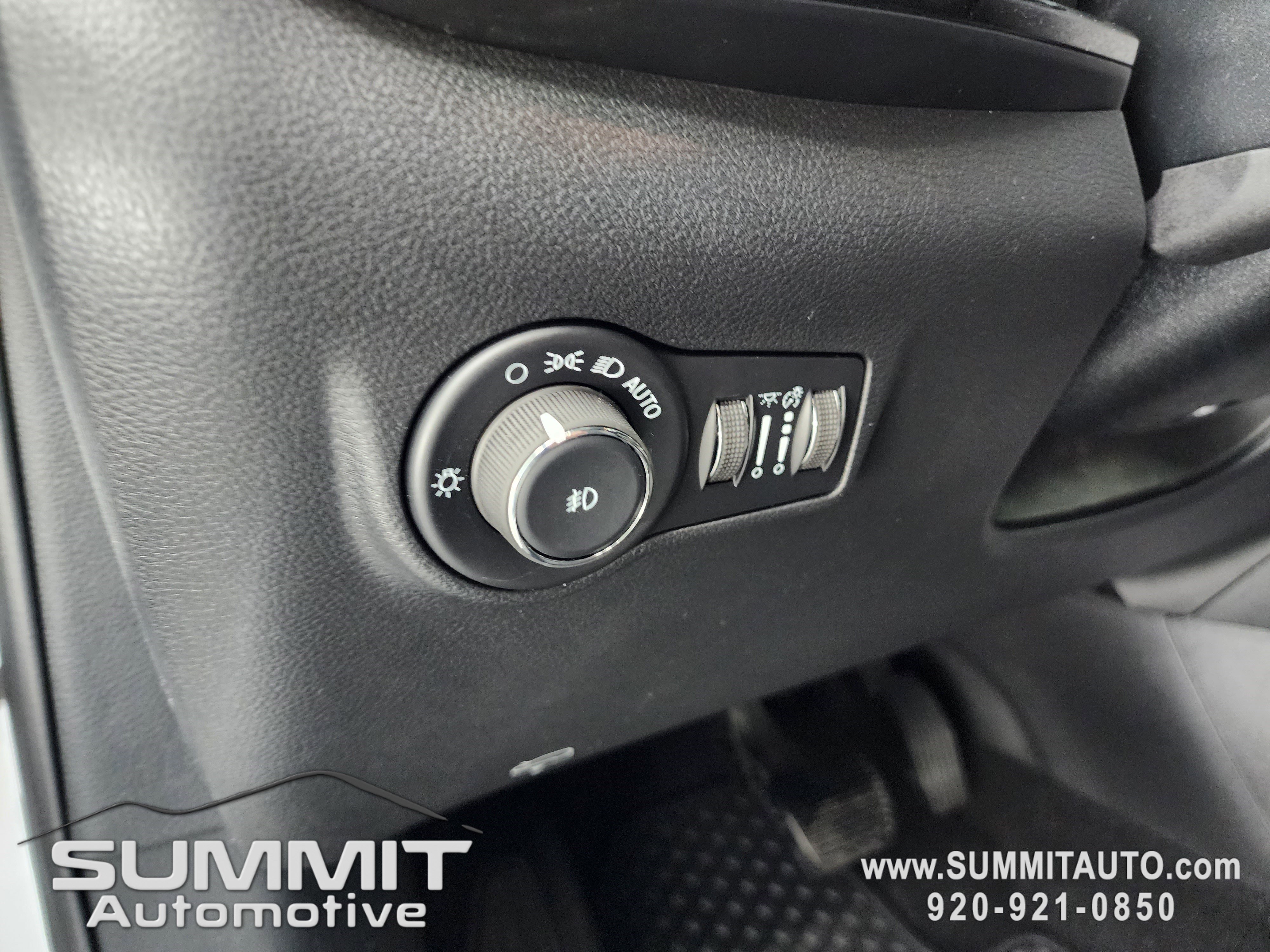 New 2026 Jeep Compass Latitude image 42