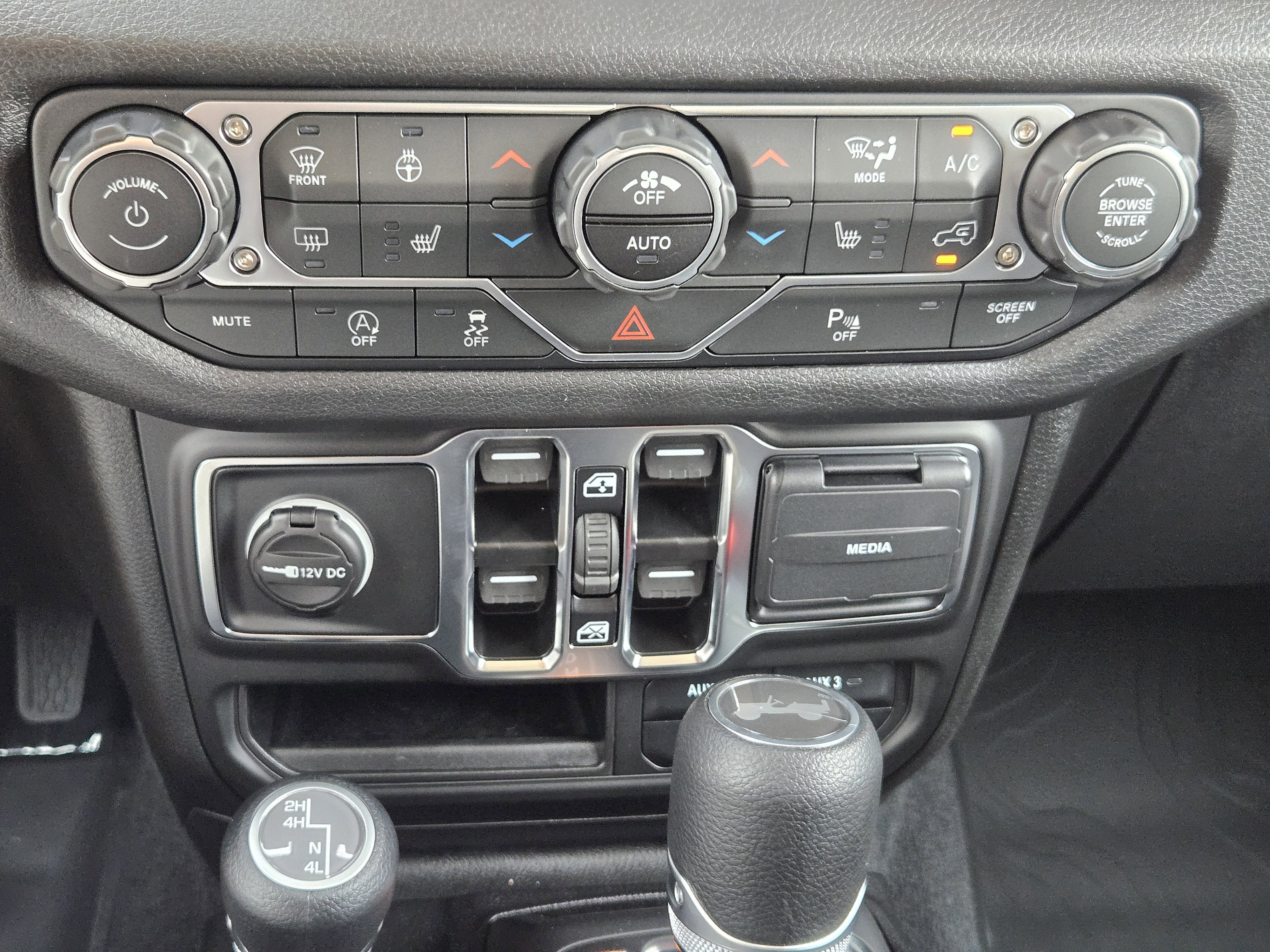 New 2025 Jeep Wrangler Sport S AWD/4WD image 15