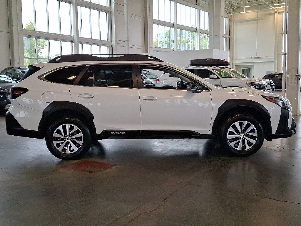 Certified 2024 Subaru Outback Premium AWD/4WD image 10