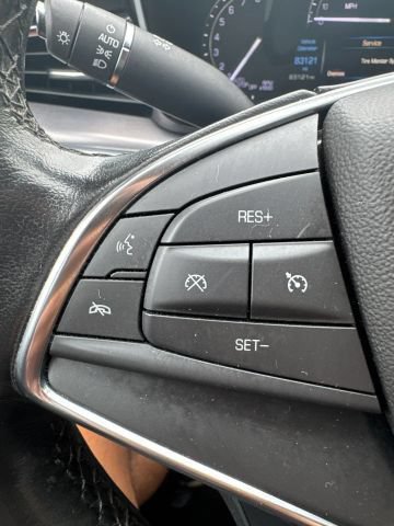 Used 2018 Cadillac XT5 Luxury AWD/4WD image 12