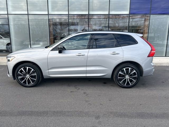 Certified 2025 Volvo XC60 B5 Plus image 2