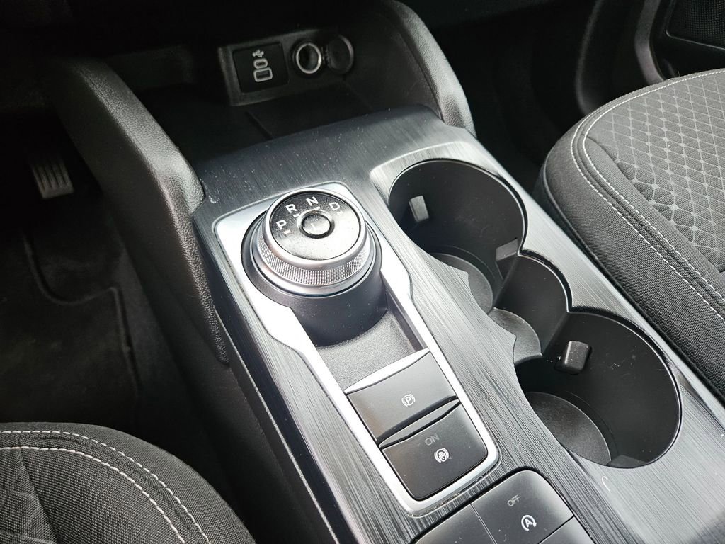 Used 2025 Ford Escape Active AWD/4WD image 28