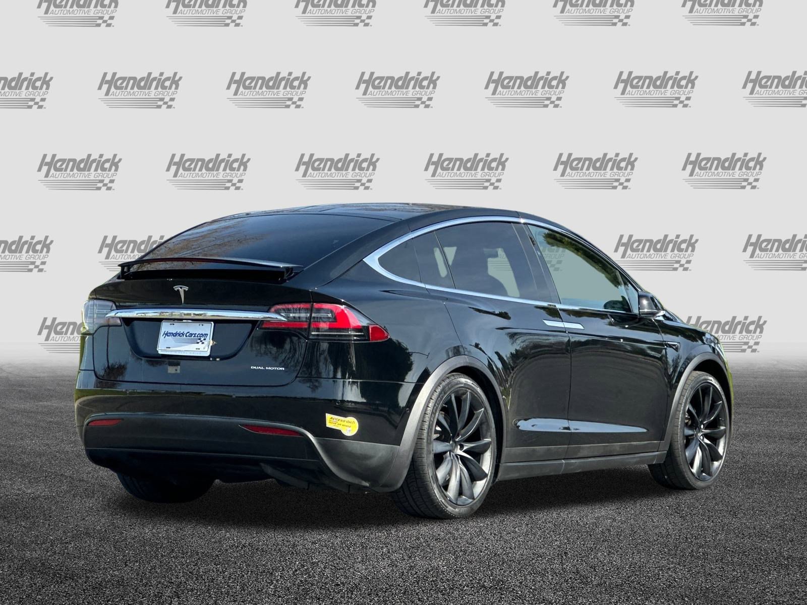 Used 2019 Tesla Model X Standard Range image 5