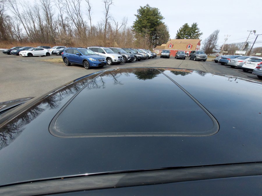 Used 2010 Toyota Camry SE FWD image 17