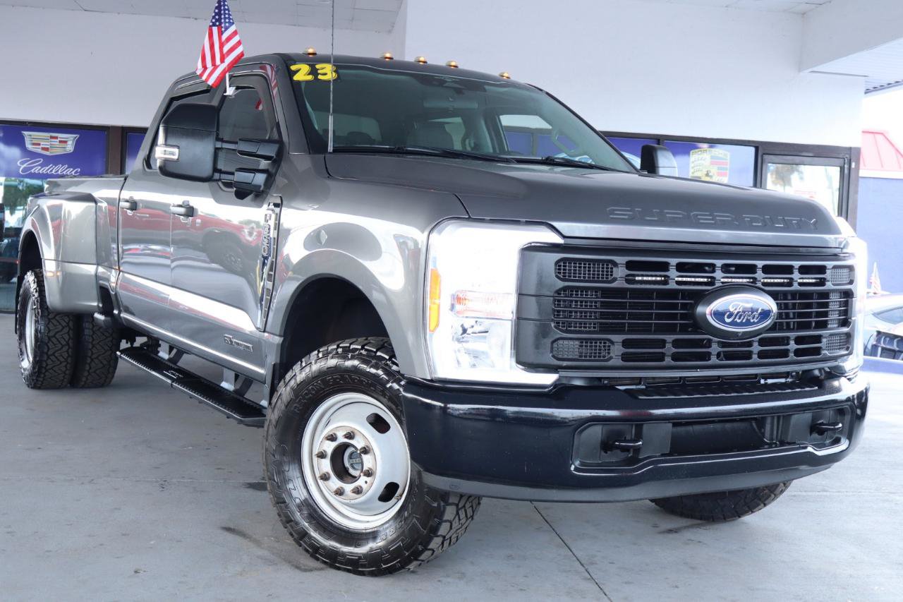 Used 2023 Ford F350 XL w/ 360-Degree Camera Package AWD/4WD image 2