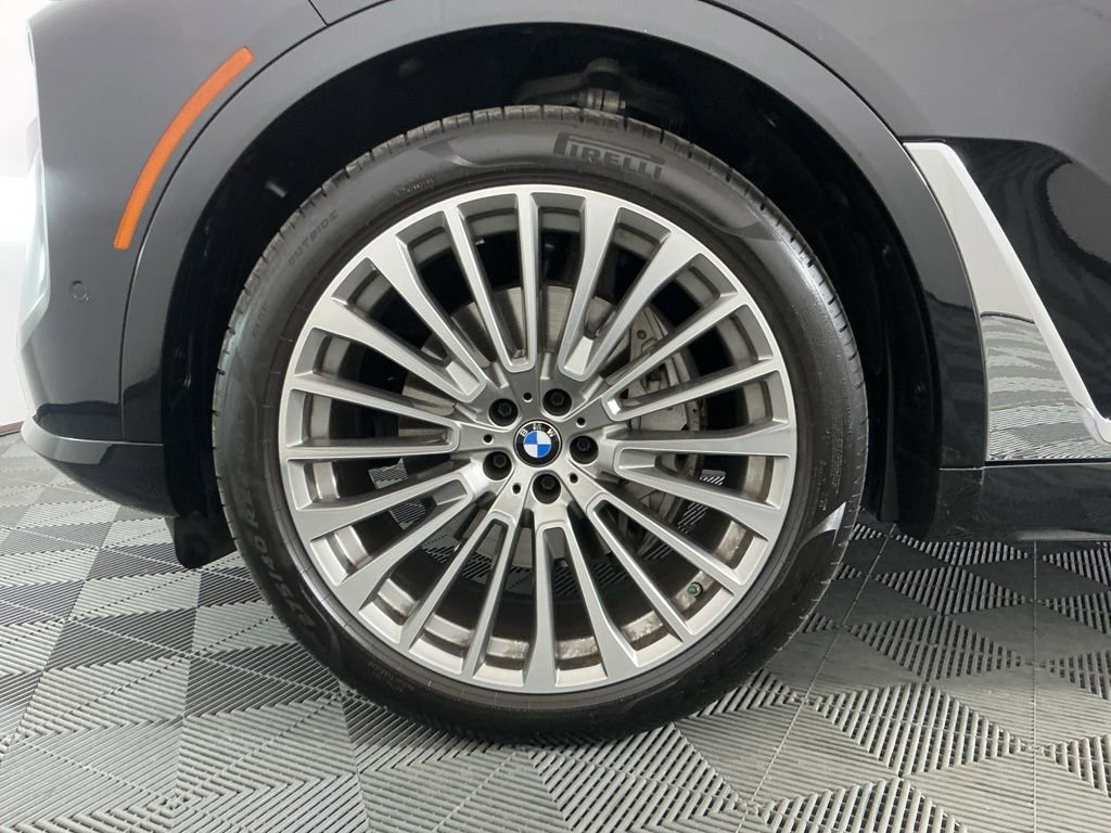 Certified 2025 BMW X7 xDrive40i AWD/4WD image 38
