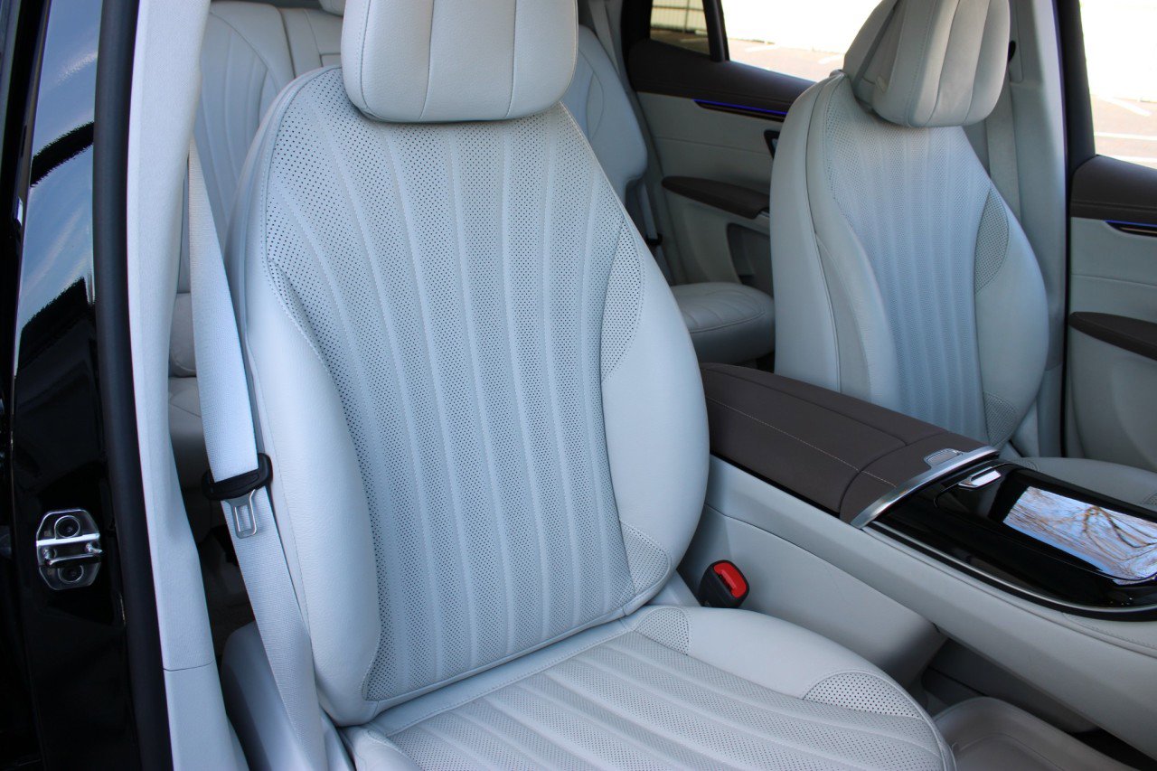 Used 2023 Mercedes-Benz EQS 450+ 4MATIC SUV image 14