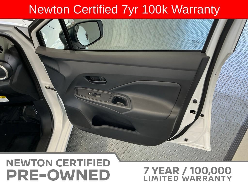 Used 2025 Nissan Versa S w/ Trunk Package FWD image 35