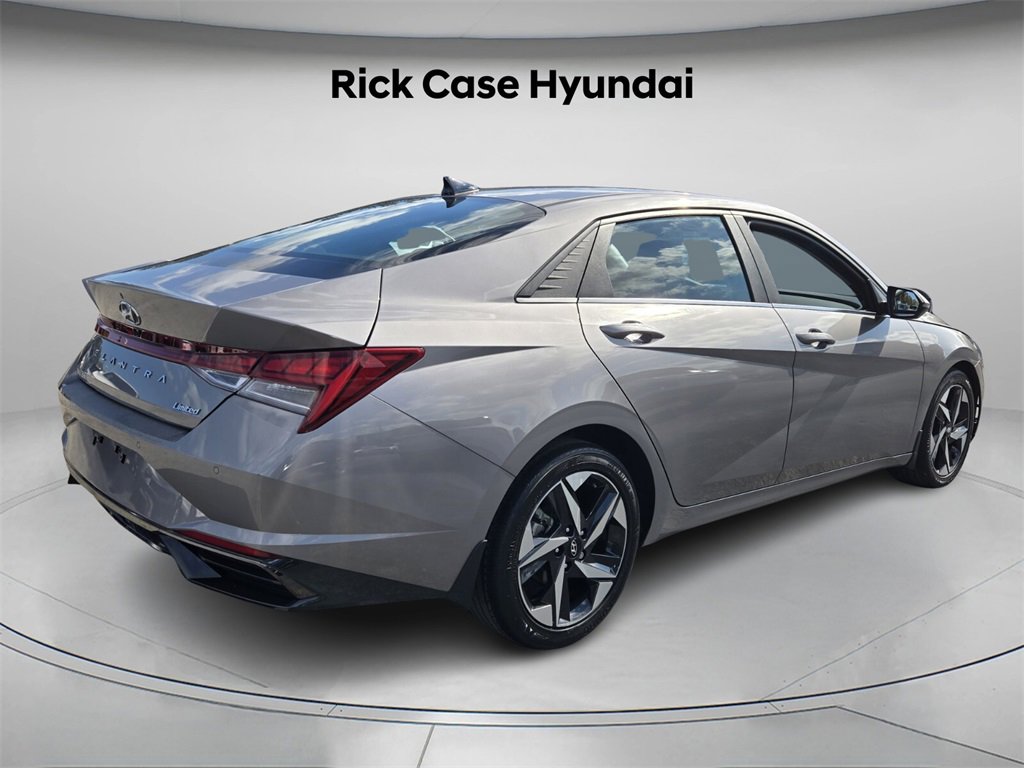 Certified 2023 Hyundai Elantra Limited image 8