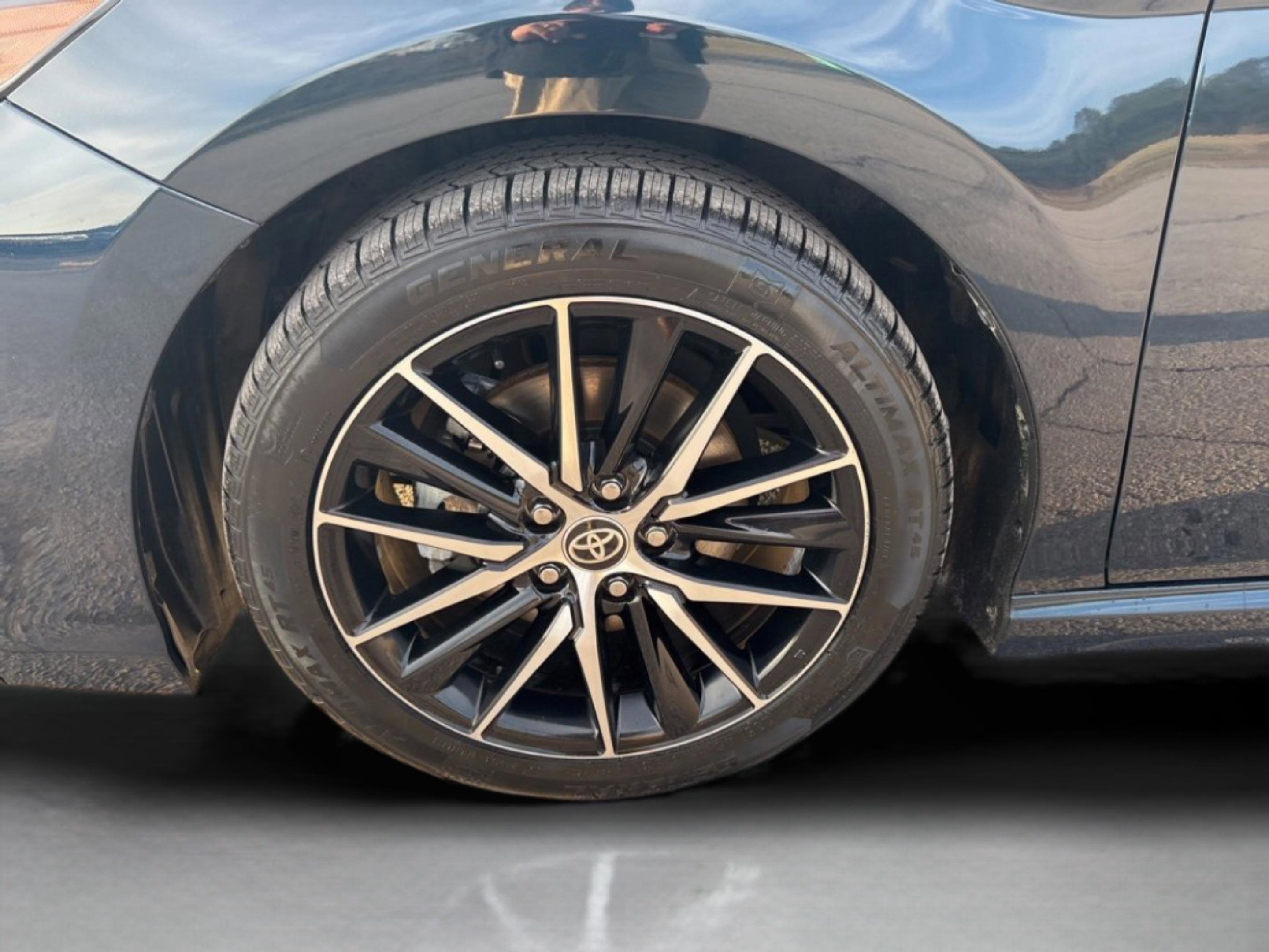 Used 2021 Toyota Camry SE image 39