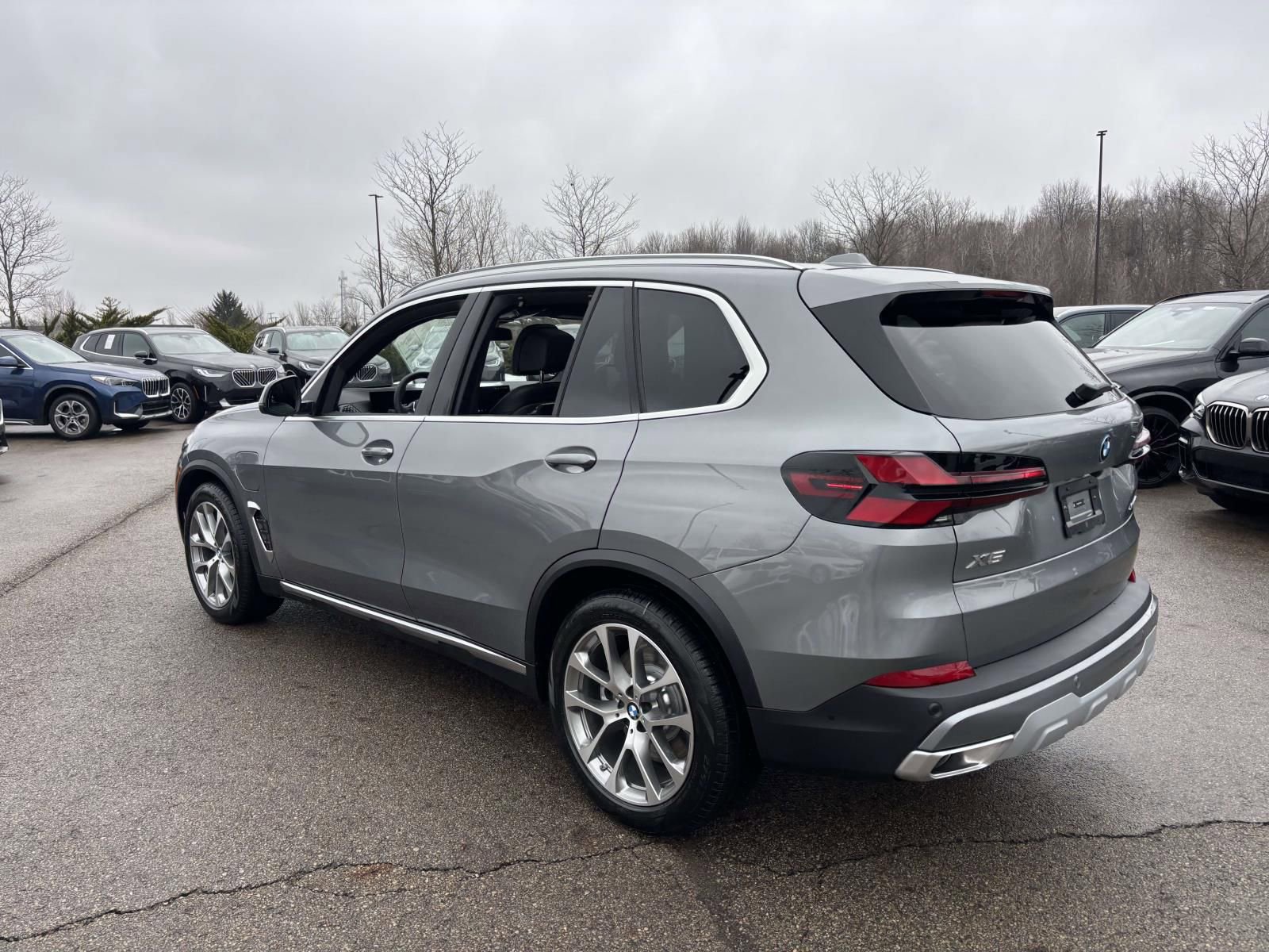 New 2026 BMW X5 xDrive50e AWD/4WD image 5