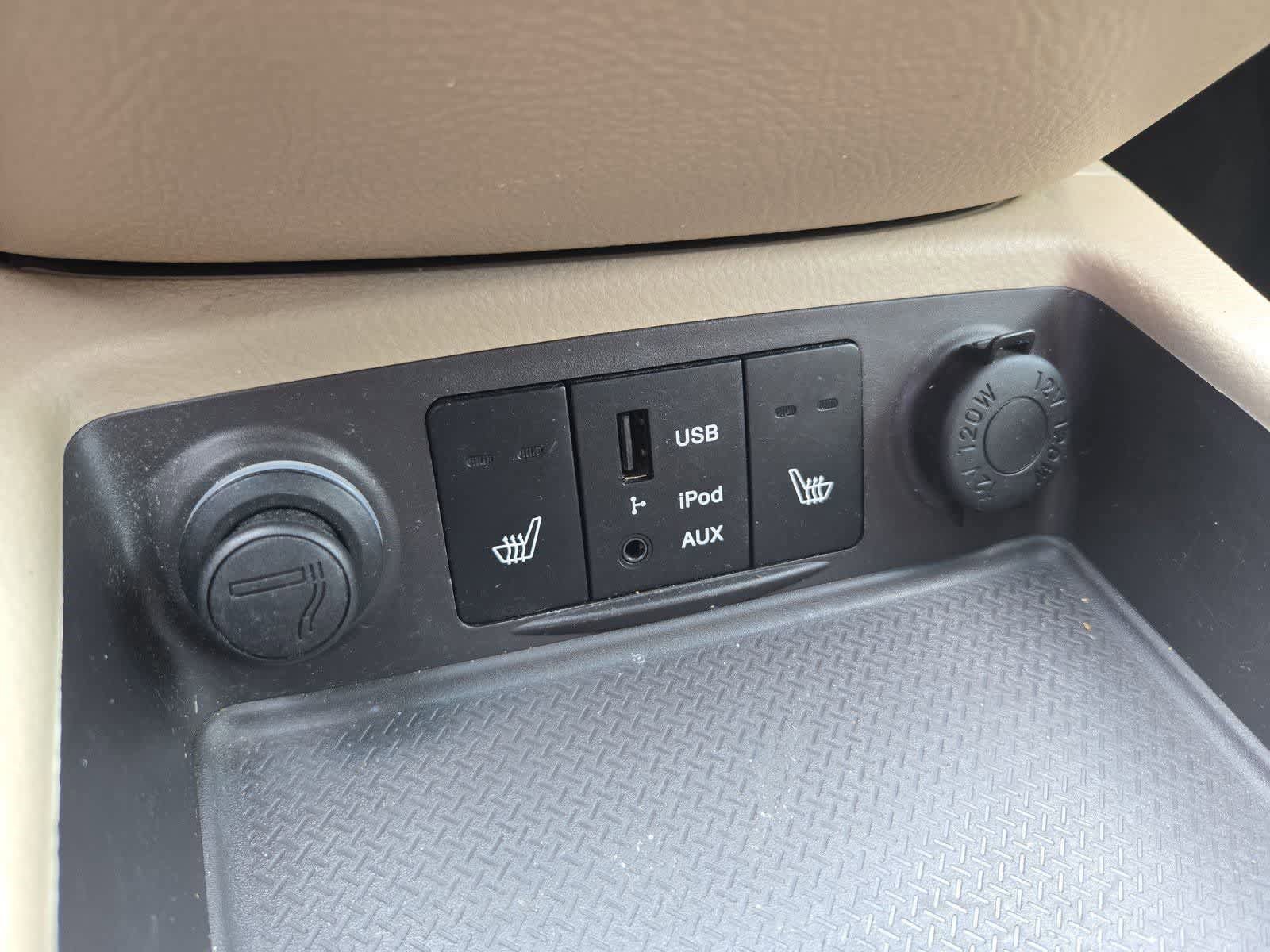 Used 2012 Hyundai Santa Fe Limited FWD image 29