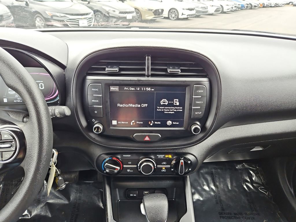 Used 2024 Kia Soul LX image 15