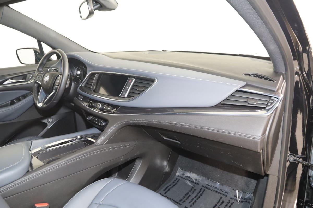 Used 2023 Buick Enclave Essence AWD/4WD image 40