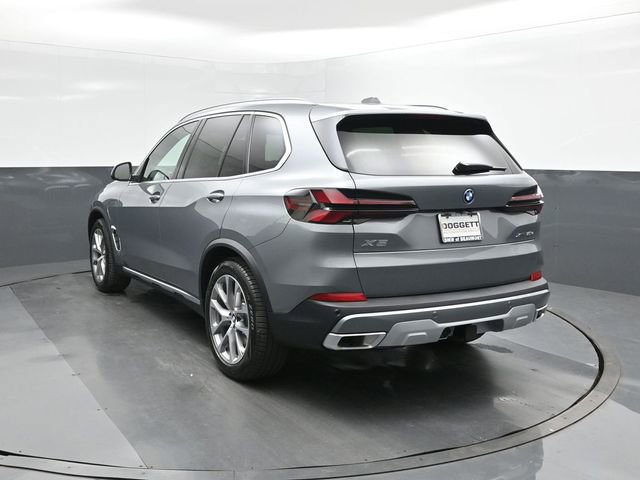New 2026 BMW X5 xDrive50e w/ Climate Comfort Package image 5