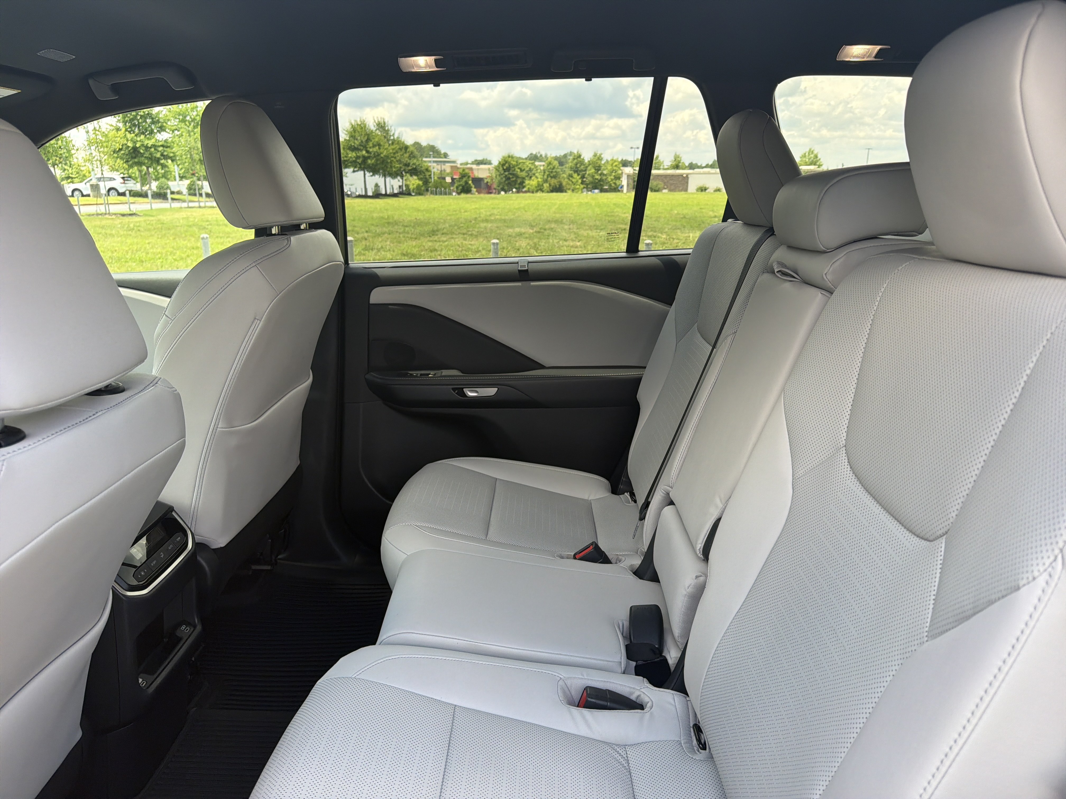 Used 2024 Lexus TX 350 FWD w/ Cold Weather Package image 7