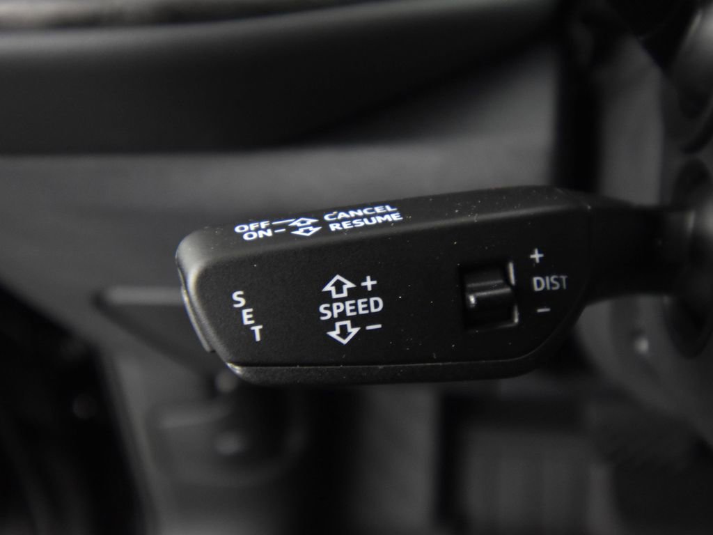 New 2025 Audi Q5 Premium Plus image 25