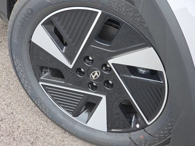 New 2026 Hyundai Ioniq 5 SE AWD/4WD image 12