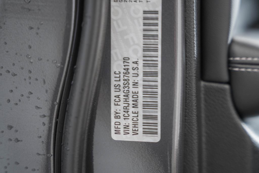 New 2025 Jeep Grand Cherokee Altitude image 38