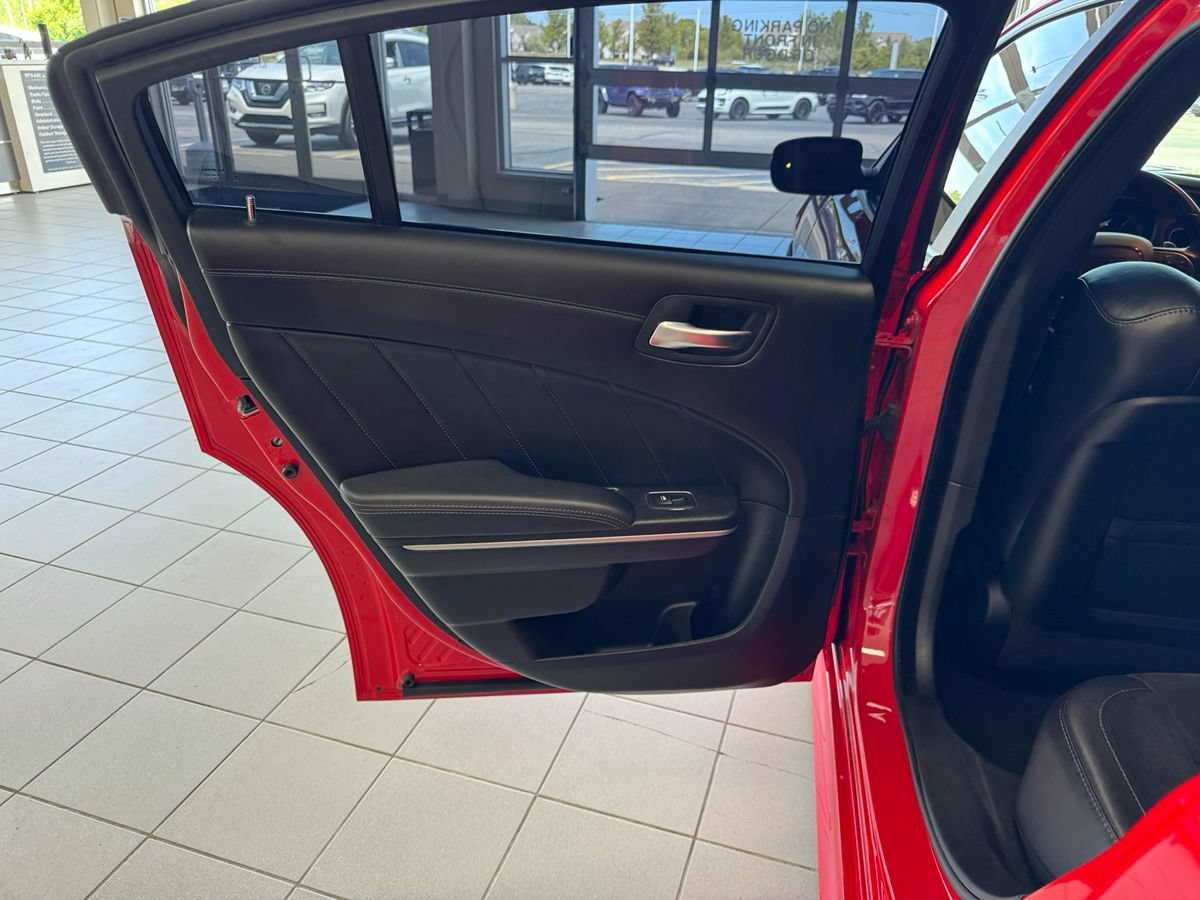 Used 2019 Dodge Charger Scat Pack w/ Dynamics Package RWD image 43
