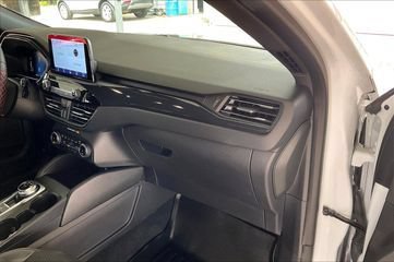 Used 2023 Ford Escape ST-Line AWD/4WD image 10