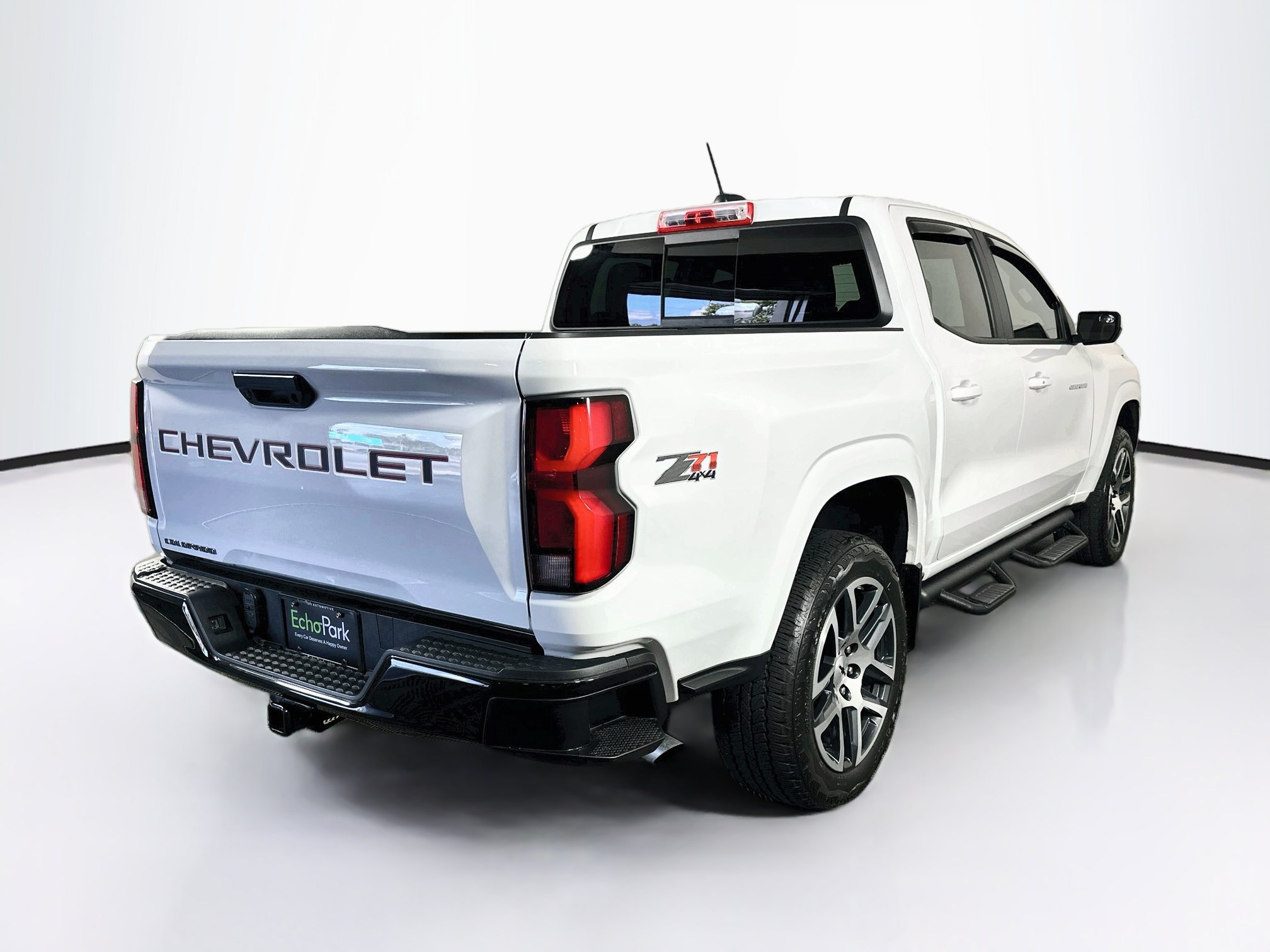 Used 2024 Chevrolet Colorado Z71 w/ Z71 Convenience Package 2 AWD/4WD image 9