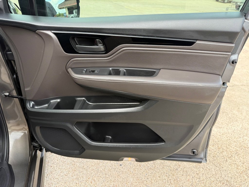 Used 2022 Honda Odyssey Elite image 25