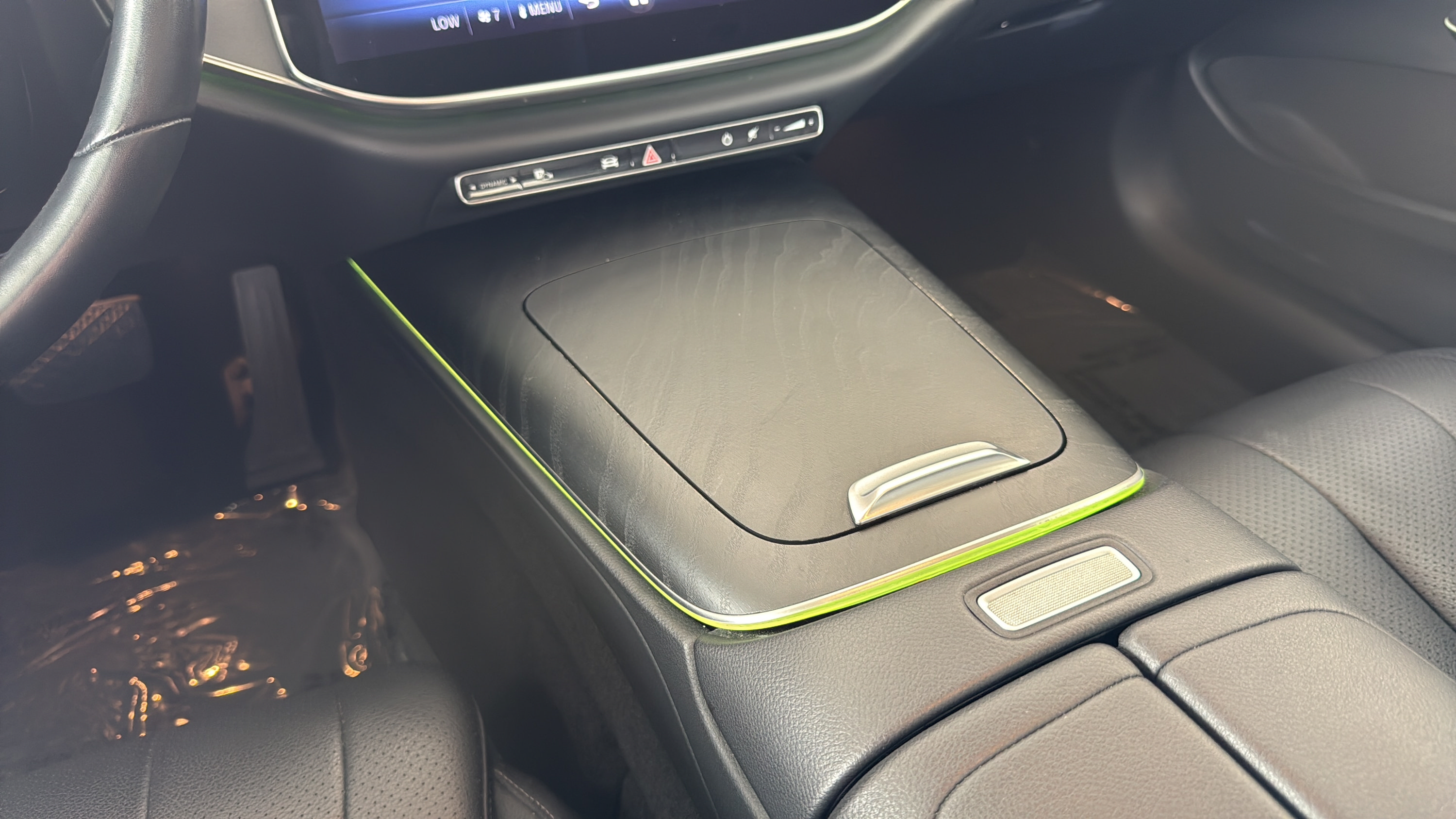 Certified 2025 Mercedes-Benz E 350 4MATIC Sedan w/ Winter Package image 34