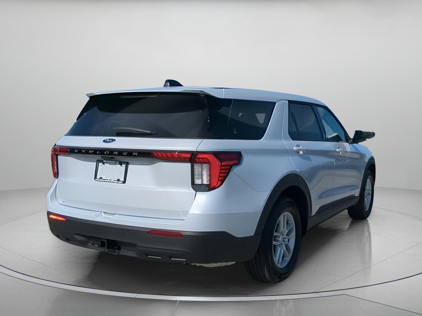 New 2026 Ford Explorer Active RWD image 29