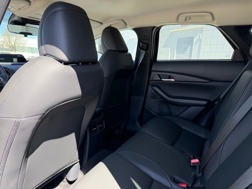 New 2026 MAZDA CX-30 AWD 2.5 S w/ Select Sport Pkg image 17