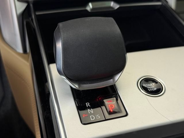 Used 2026 Land Rover Range Rover SE AWD/4WD image 32