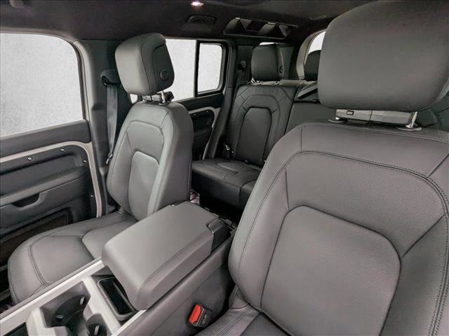 New 2026 Land Rover Defender 110 X-Dynamic SE AWD/4WD image 12