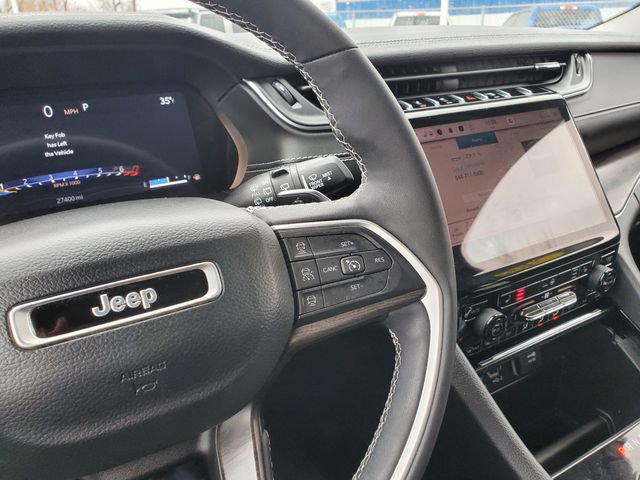 Used 2023 Jeep Grand Cherokee L Limited AWD/4WD image 13