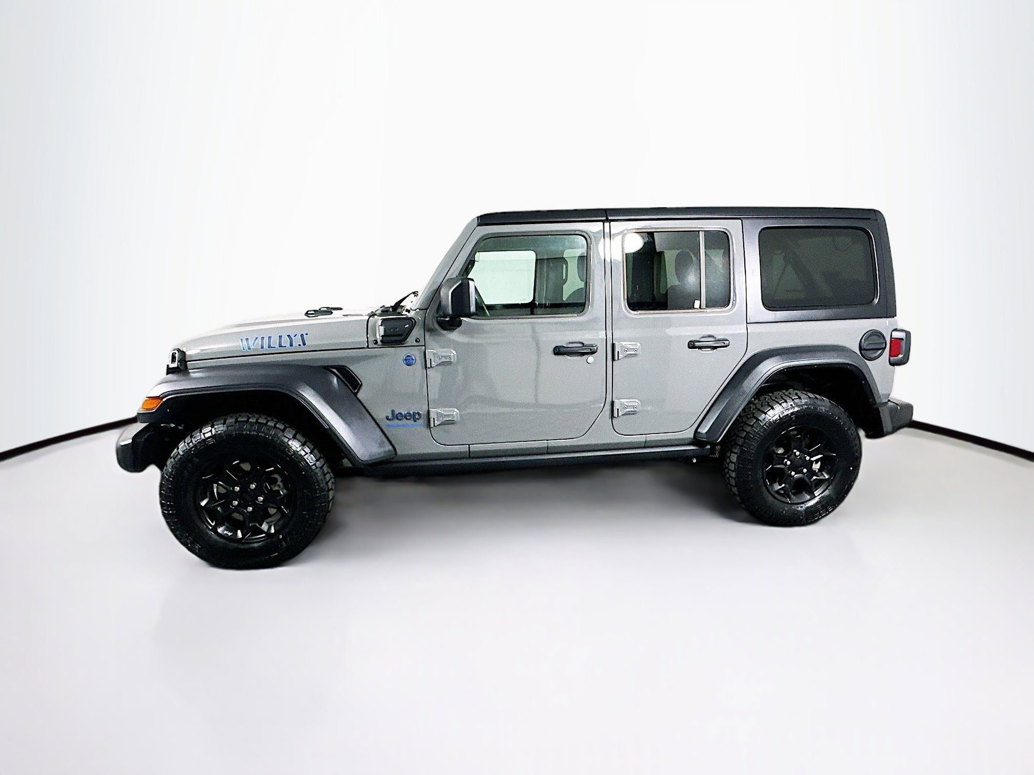 Used 2023 Jeep Wrangler Unlimited w/ Cold Weather Group image 4