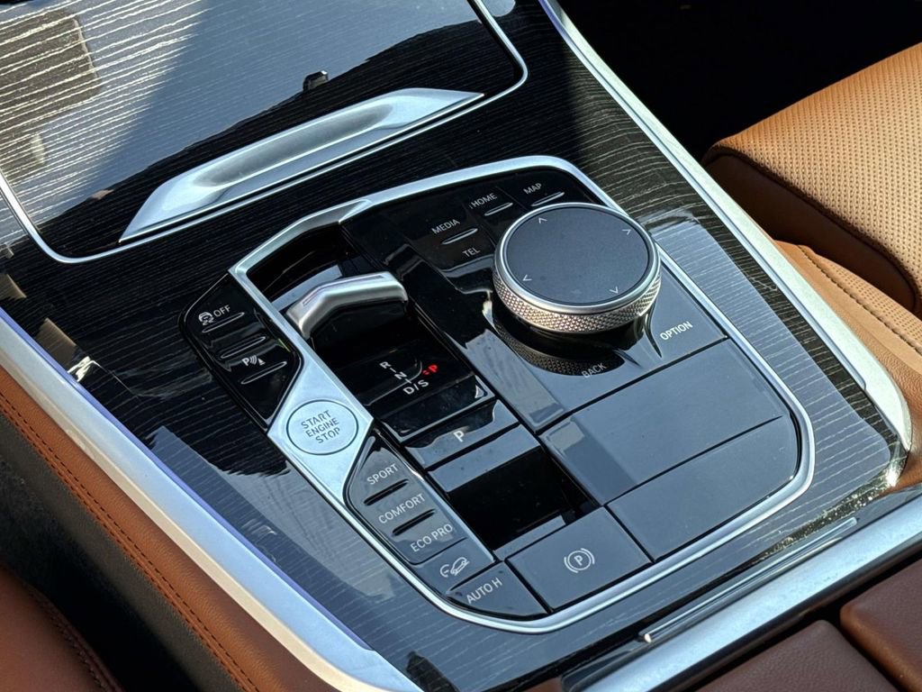 Used 2025 BMW X5 M60i w/ Climate Comfort Package image 36