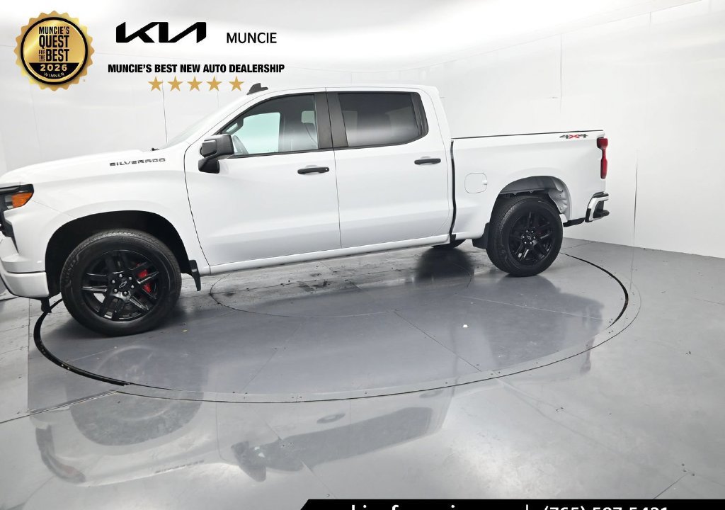 Used 2023 Chevrolet Silverado 1500 Custom w/ LPO, Dark Essentials Package AWD/4WD image 4